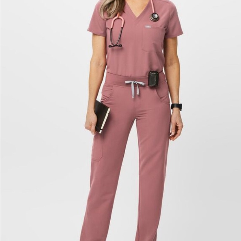 Figs medium scrubs top/bottom